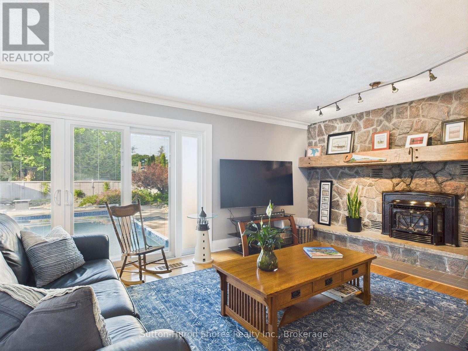 668 Gustavus Street, Saugeen Shores, Ontario  N0H 2C0 - Photo 17 - X12249897