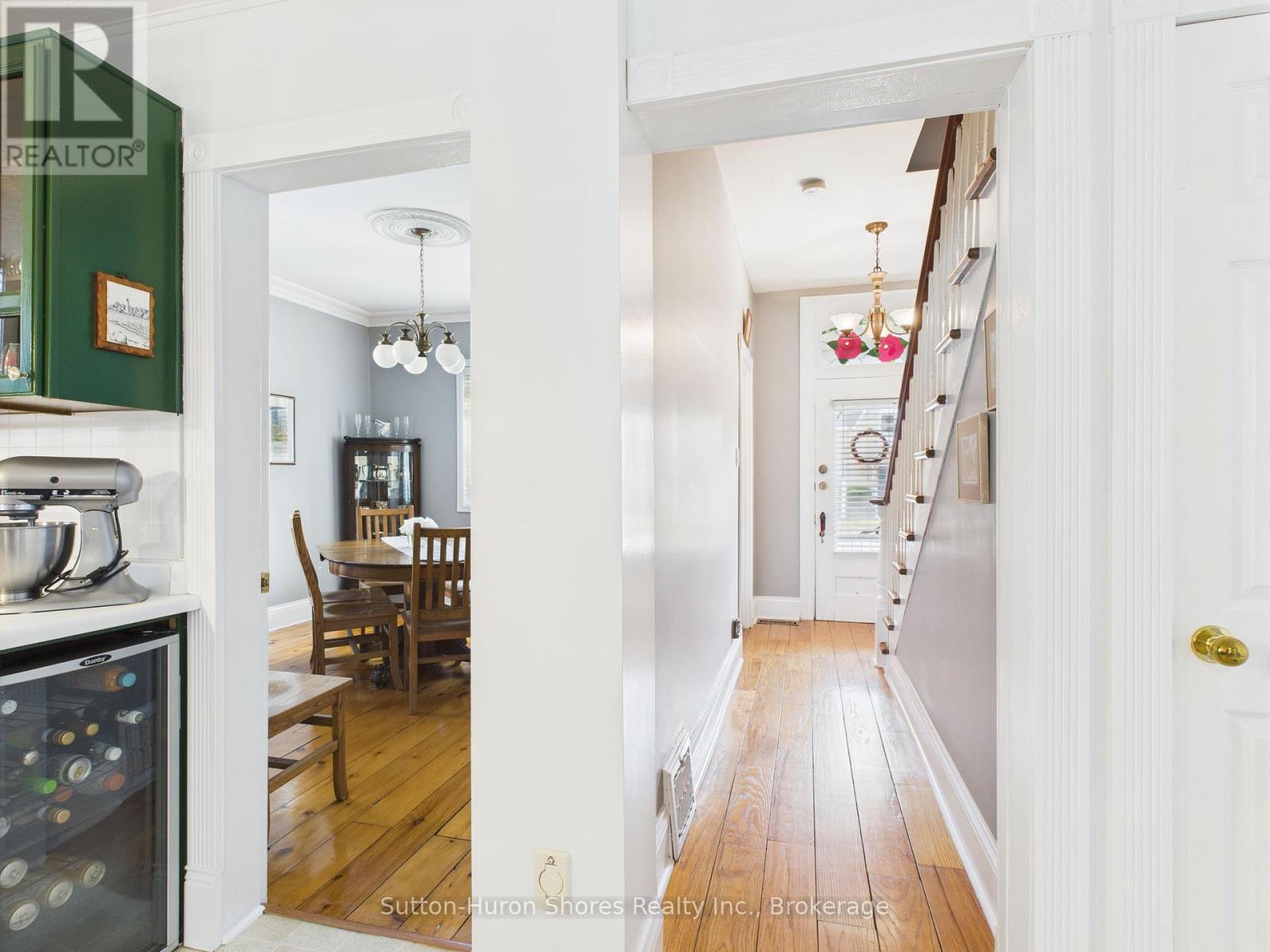 668 Gustavus Street, Saugeen Shores, Ontario  N0H 2C0 - Photo 23 - X12249897