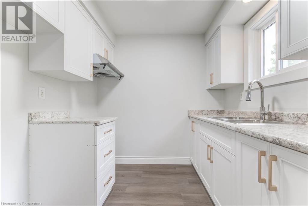 165 Green Valley Drive Unit# 89, Kitchener, Ontario  N2P 1K3 - Photo 4 - 40745966