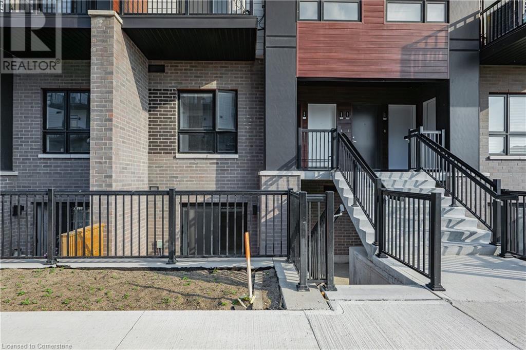 40 Palace Street Unit# L17, Kitchener, Ontario  N2E 0L2 - Photo 2 - 40745822