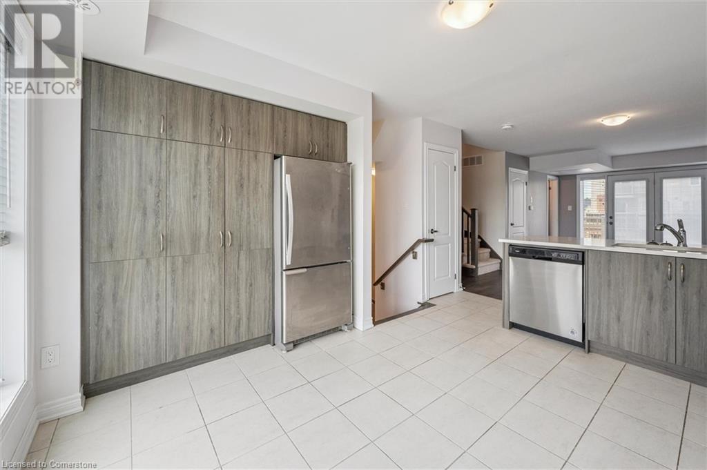 124 Watson Parkway N Unit# 4, Guelph, Ontario  N1E 0P6 - Photo 12 - 40745993