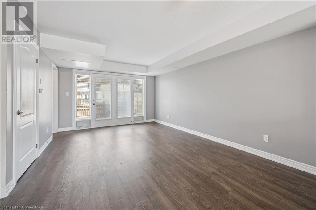 124 Watson Parkway N Unit# 4, Guelph, Ontario  N1E 0P6 - Photo 3 - 40745993