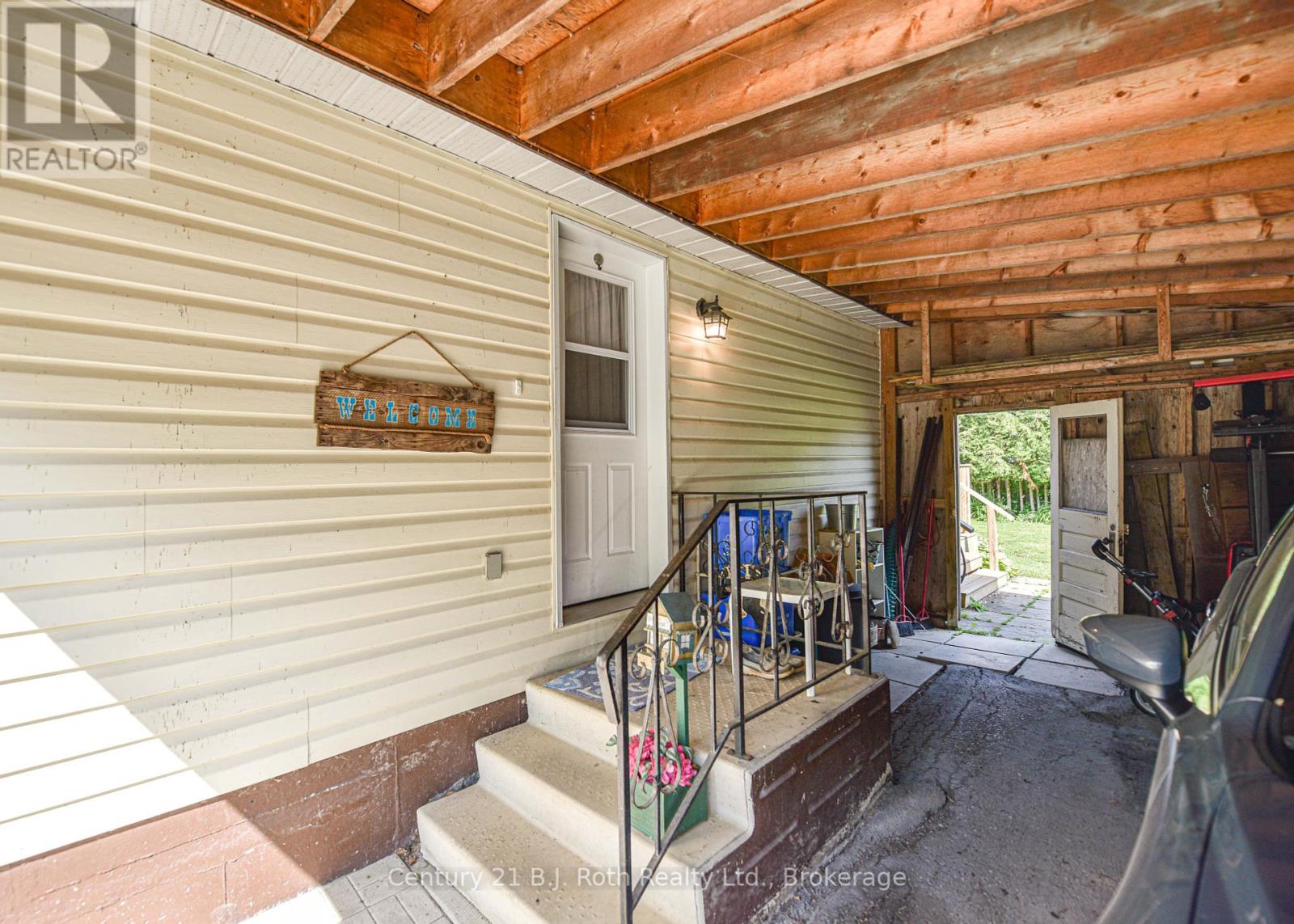 56 Bond Street, Orillia, Ontario  L3V 1J5 - Photo 4 - S12250020