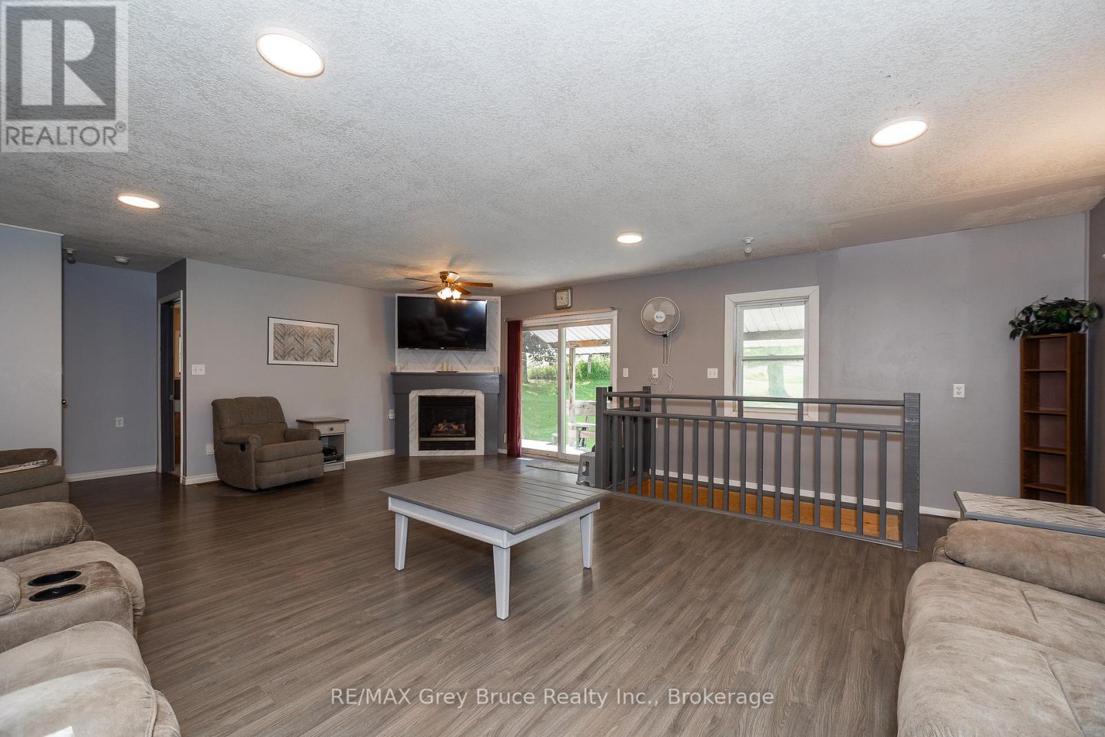 283 6 Concession, Arran-Elderslie, Ontario  N0H 2N0 - Photo 23 - X12250013