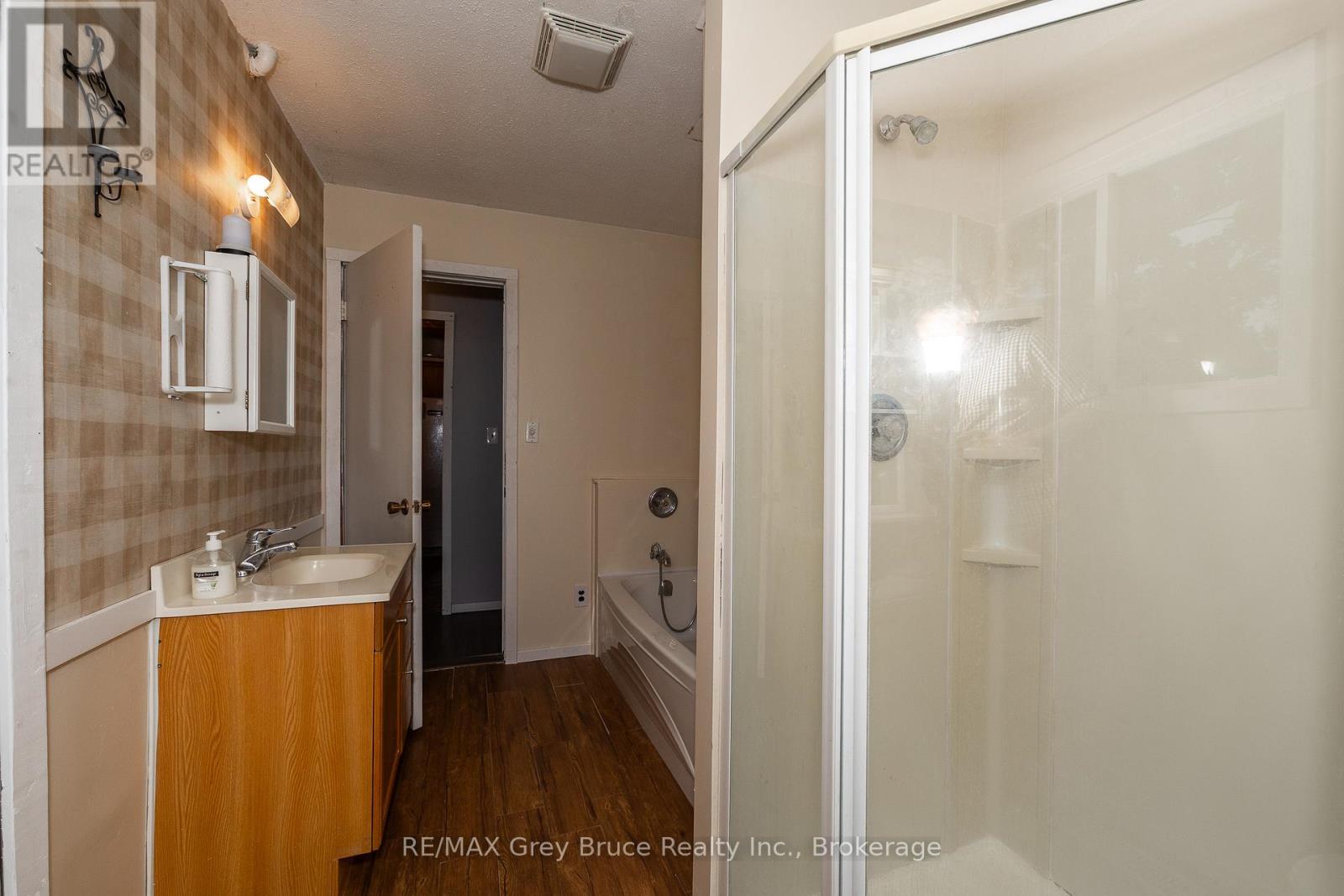 283 6 Concession, Arran-Elderslie, Ontario  N0H 2N0 - Photo 33 - X12250013