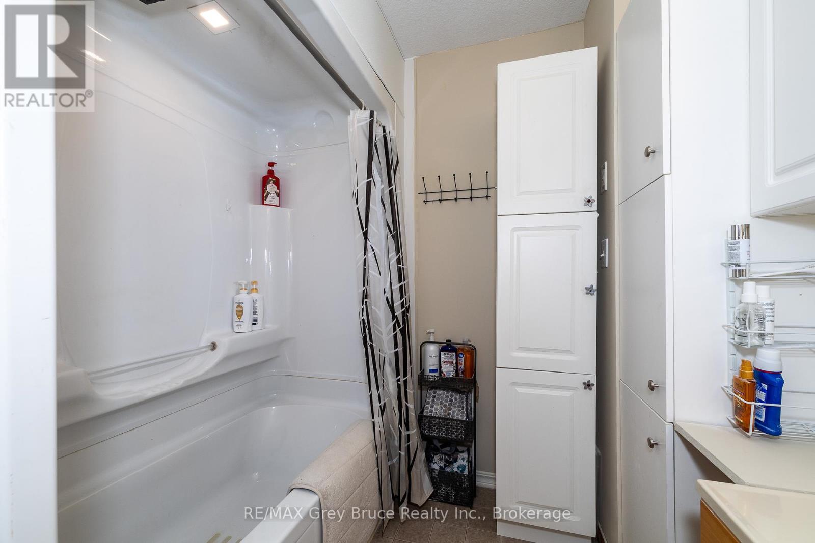 283 6 Concession, Arran-Elderslie, Ontario  N0H 2N0 - Photo 41 - X12250013