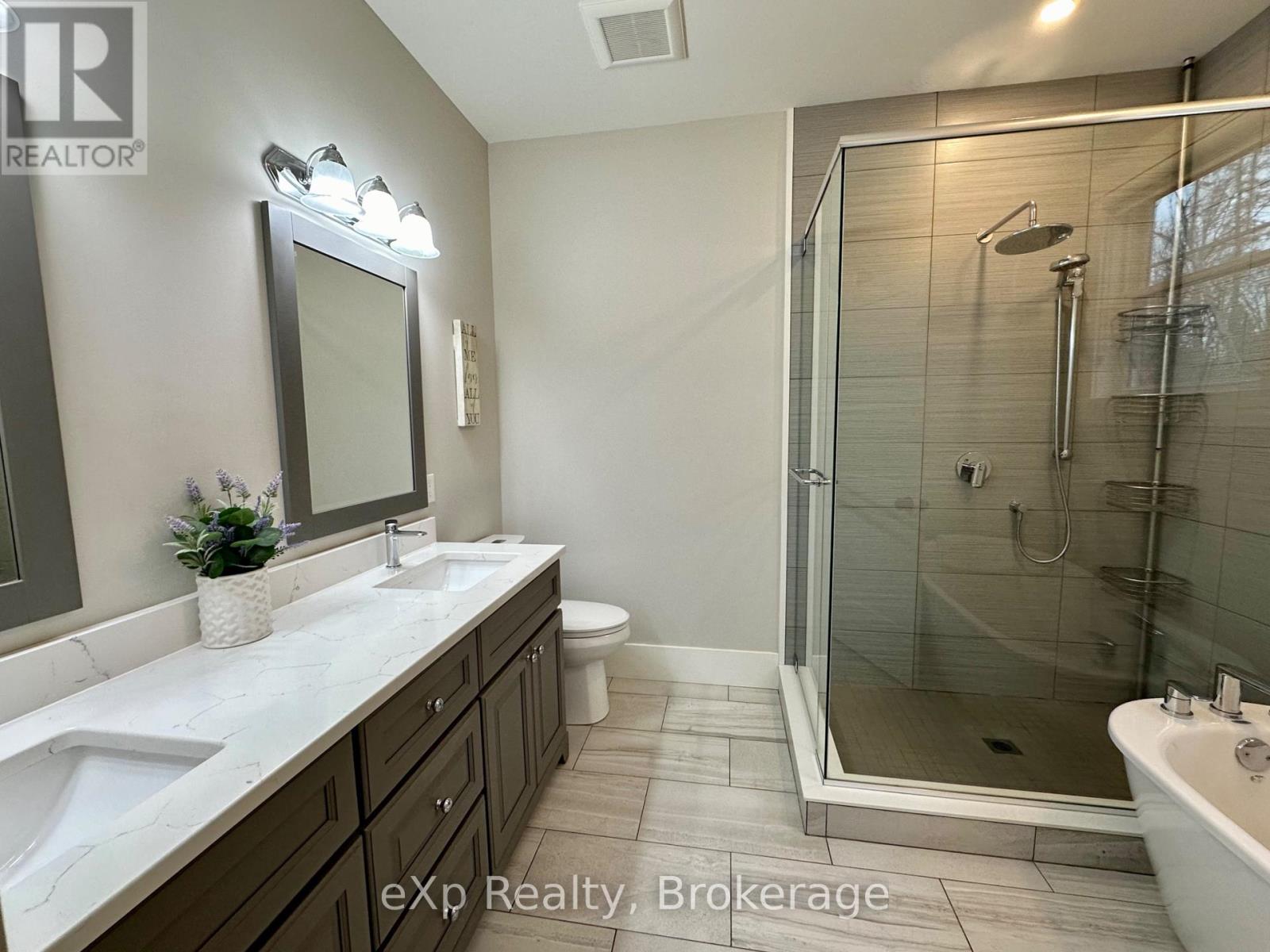10 Woodstream Drive, Huntsville, Ontario  P1H 0B7 - Photo 12 - X12250041
