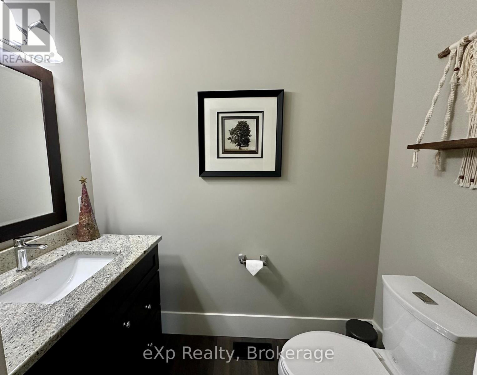 10 Woodstream Drive, Huntsville, Ontario  P1H 0B7 - Photo 15 - X12250041