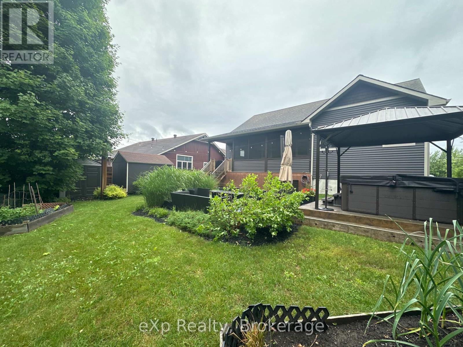 10 Woodstream Drive, Huntsville, Ontario  P1H 0B7 - Photo 30 - X12250041