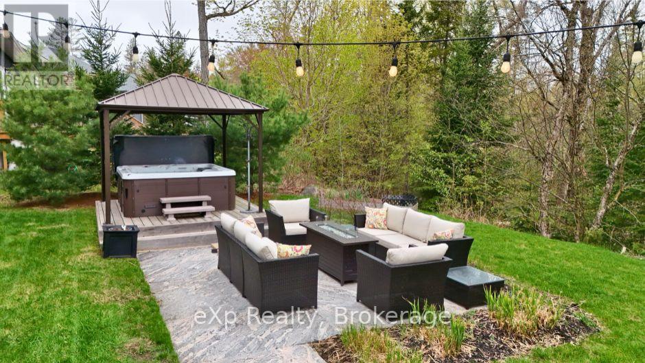 10 Woodstream Drive, Huntsville, Ontario  P1H 0B7 - Photo 33 - X12250041
