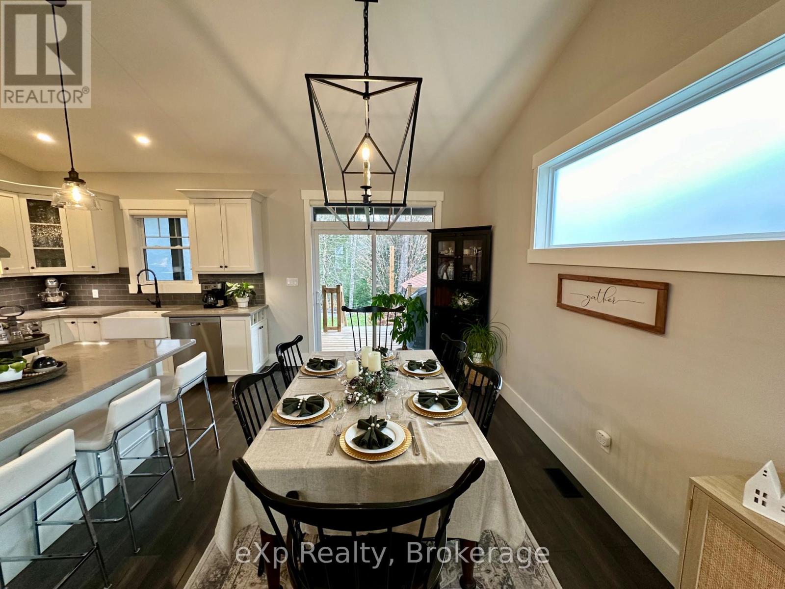 10 Woodstream Drive, Huntsville, Ontario  P1H 0B7 - Photo 8 - X12250041