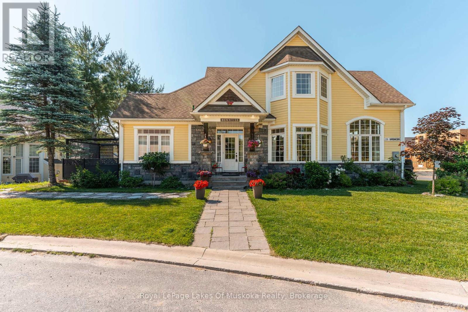 23 SPENCER STREET, Bracebridge, Ontario