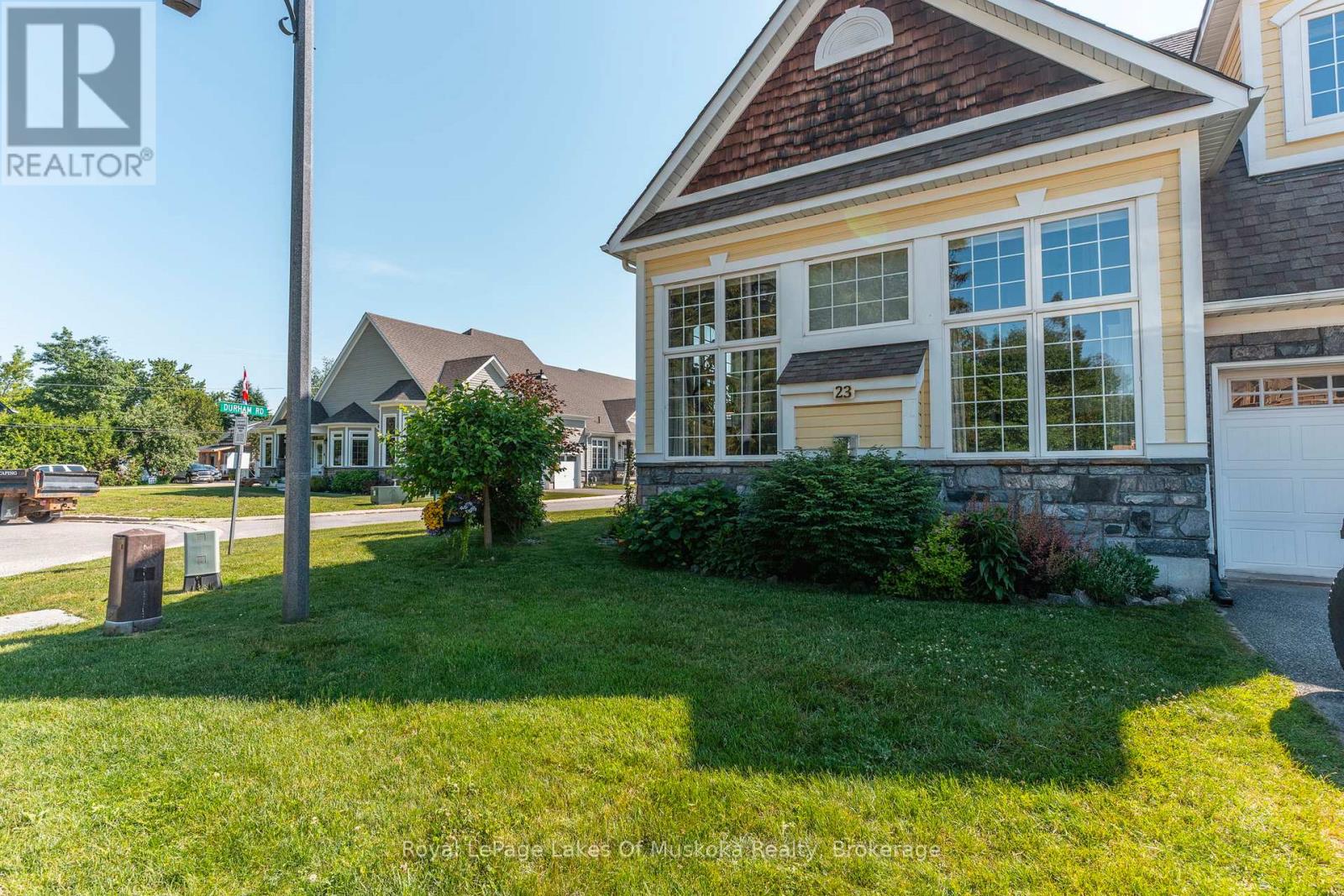 23 Spencer Street, Bracebridge, Ontario  P1L 0B7 - Photo 3 - X12250051