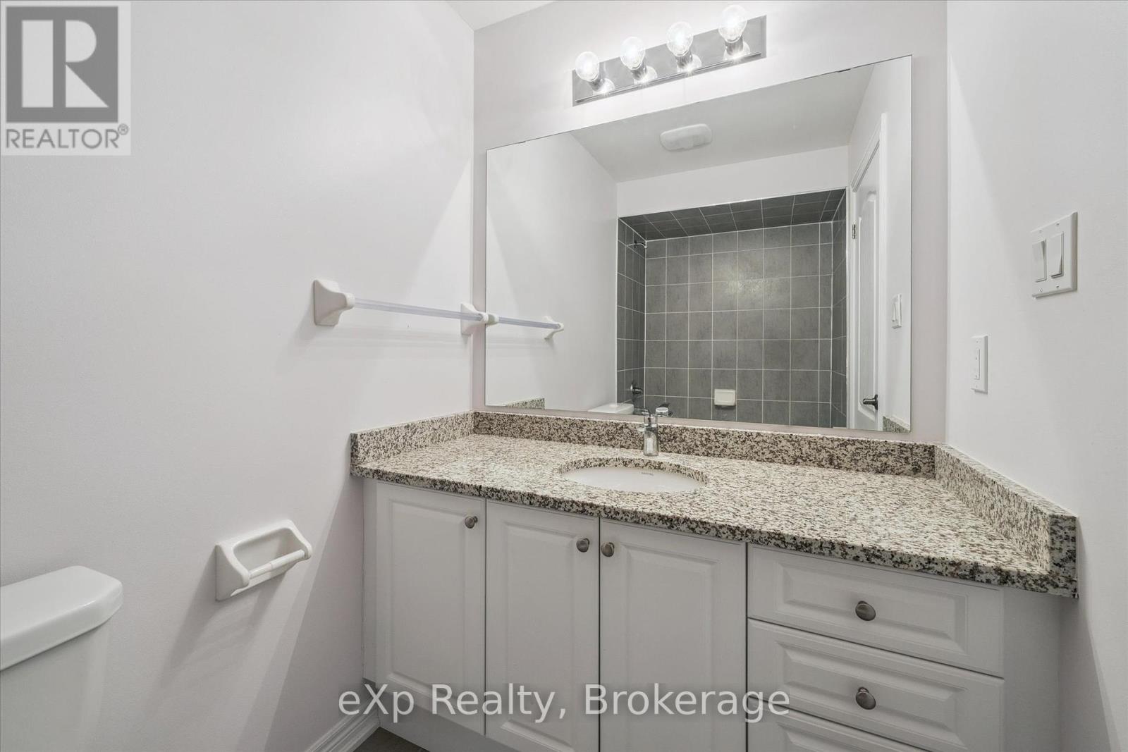 4 - 124 Watson Parkway N, Guelph, Ontario  N1E 0P6 - Photo 16 - X12250052