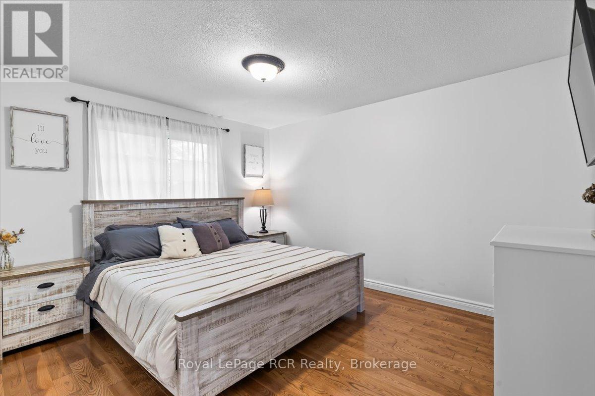 165 14th Avenue, Hanover, Ontario  N4N 3P7 - Photo 18 - X12250091