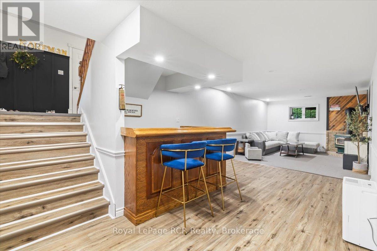 165 14th Avenue, Hanover, Ontario  N4N 3P7 - Photo 20 - X12250091