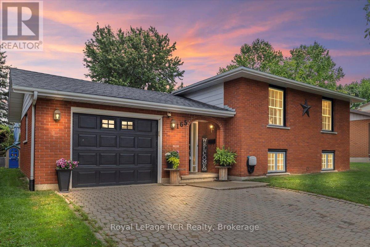165 14th Avenue, Hanover, Ontario  N4N 3P7 - Photo 36 - X12250091