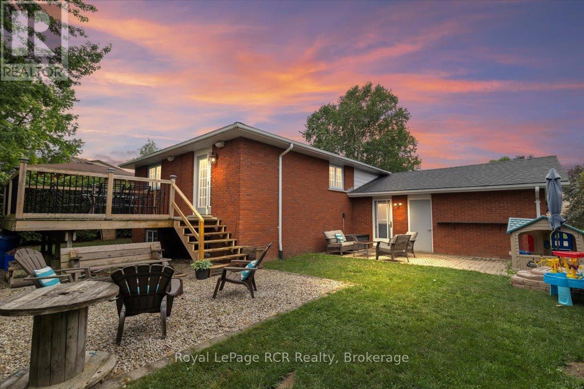 165 14th Avenue, Hanover, Ontario  N4N 3P7 - Photo 37 - X12250091