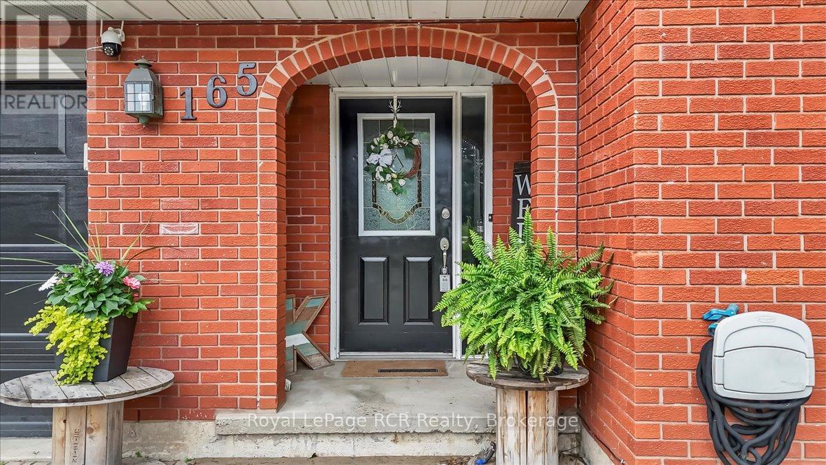 165 14th Avenue, Hanover, Ontario  N4N 3P7 - Photo 4 - X12250091