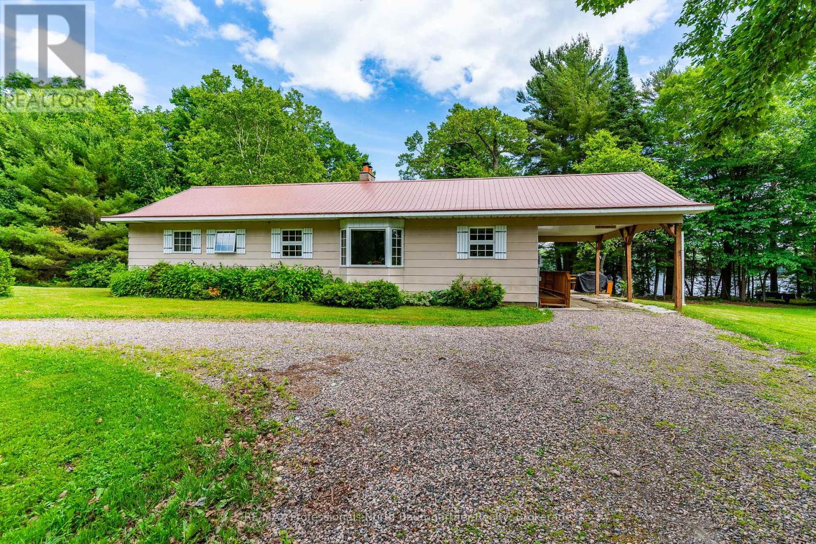 1230 NORTH SHORE ROAD, Algonquin Highlands, Ontario