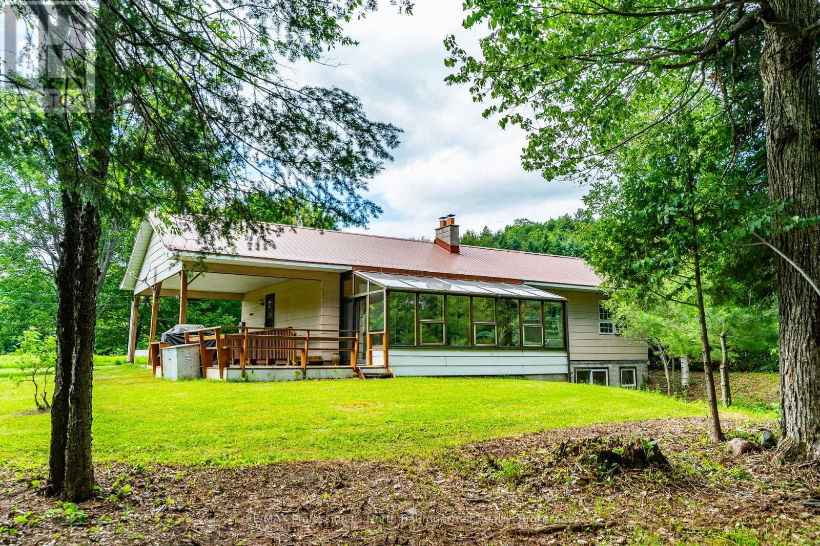 1230 North Shore Road, Algonquin Highlands, Ontario  K0M 1S0 - Photo 11 - X12250094
