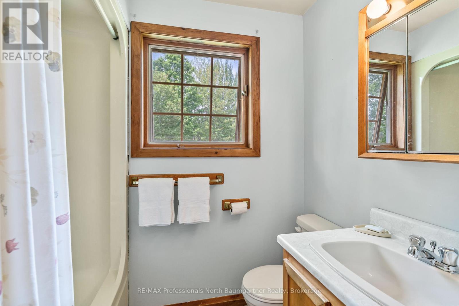 1230 North Shore Road, Algonquin Highlands, Ontario  K0M 1S0 - Photo 21 - X12250094
