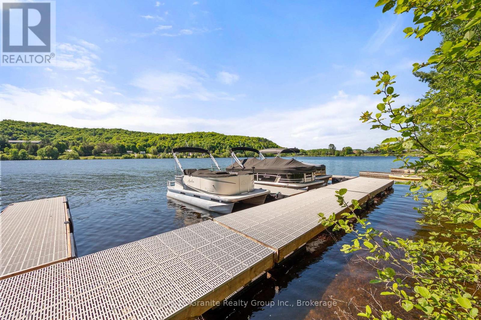51 Farmcrest Avenue, Dysart Et Al, Ontario  K0M 1S0 - Photo 38 - X12250120