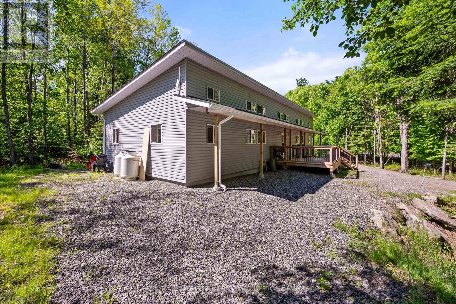 51 Farmcrest Avenue, Dysart Et Al, Ontario  K0M 1S0 - Photo 49 - X12250120