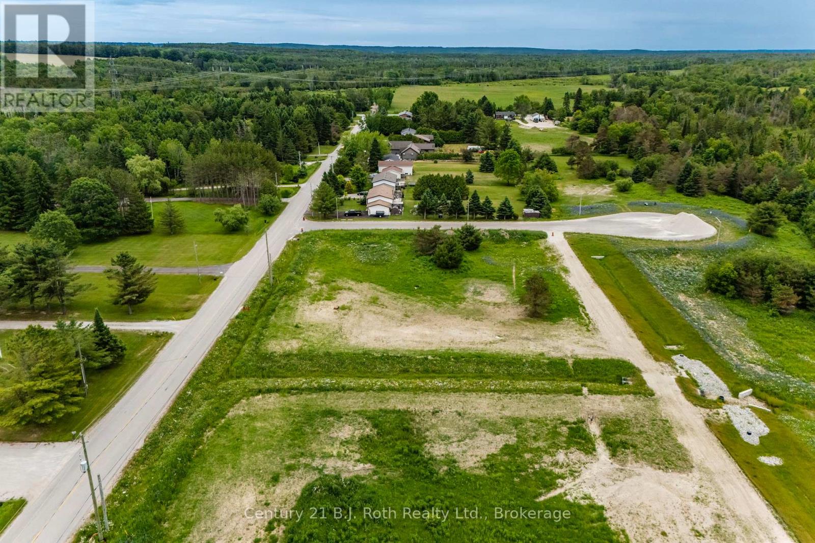 7 Scarlett Line, Springwater, Ontario  L0L 1V0 - Photo 6 - S12250202