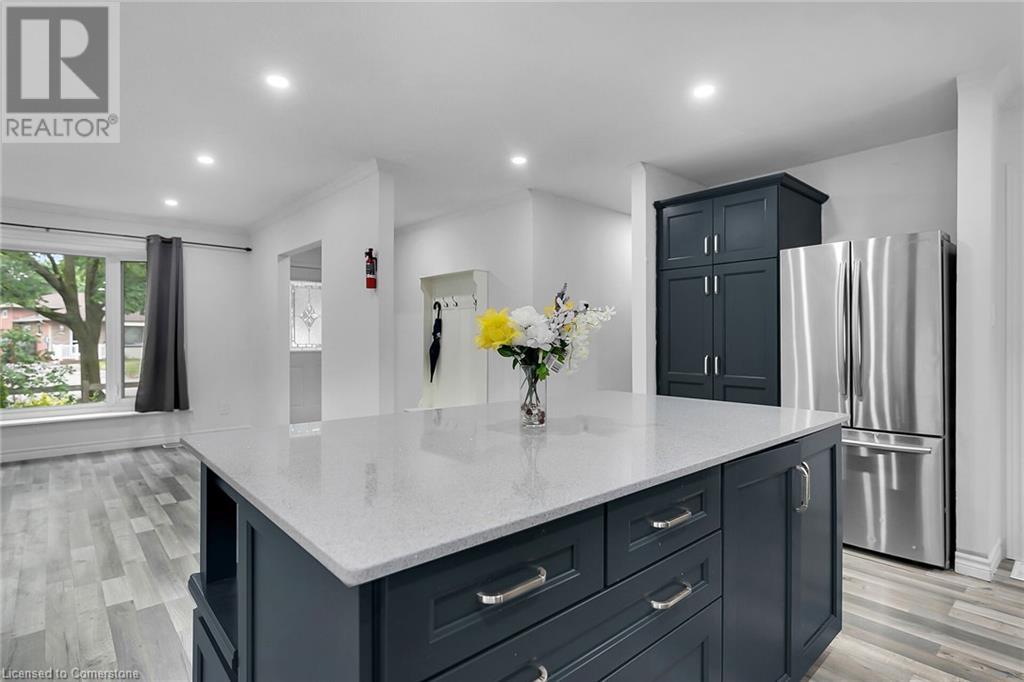 262 Heritage Drive, Kitchener, Ontario  N2B 3K8 - Photo 11 - 40745216