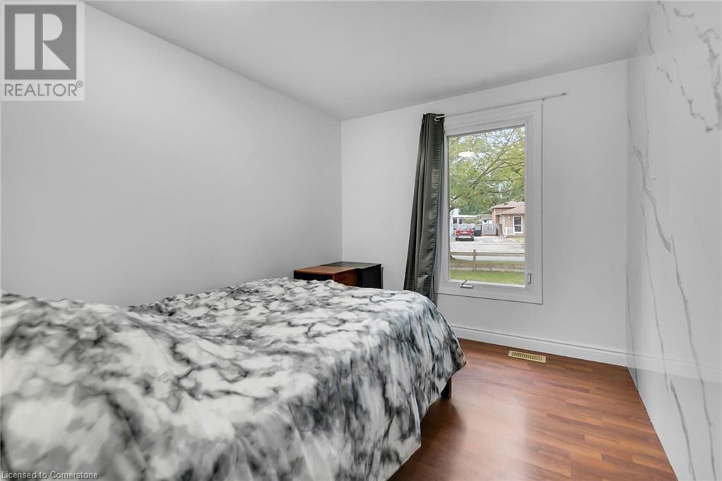 262 Heritage Drive, Kitchener, Ontario  N2B 3K8 - Photo 15 - 40745216
