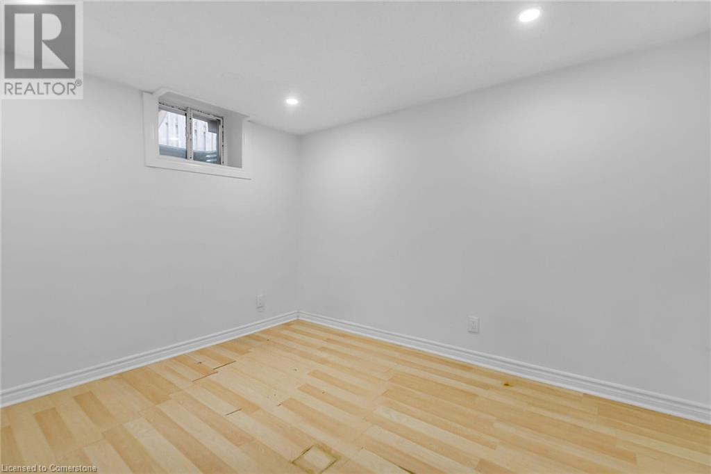 262 Heritage Drive, Kitchener, Ontario  N2B 3K8 - Photo 23 - 40745216