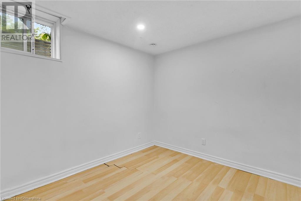 262 Heritage Drive, Kitchener, Ontario  N2B 3K8 - Photo 24 - 40745216