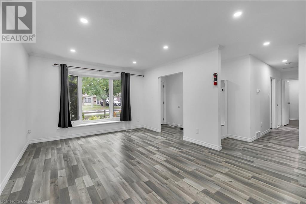 262 Heritage Drive, Kitchener, Ontario  N2B 3K8 - Photo 6 - 40745216