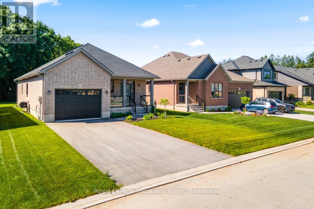 113 Emerson Way, West Grey, Ontario  N0G 1R0 - Photo 2 - X12250195