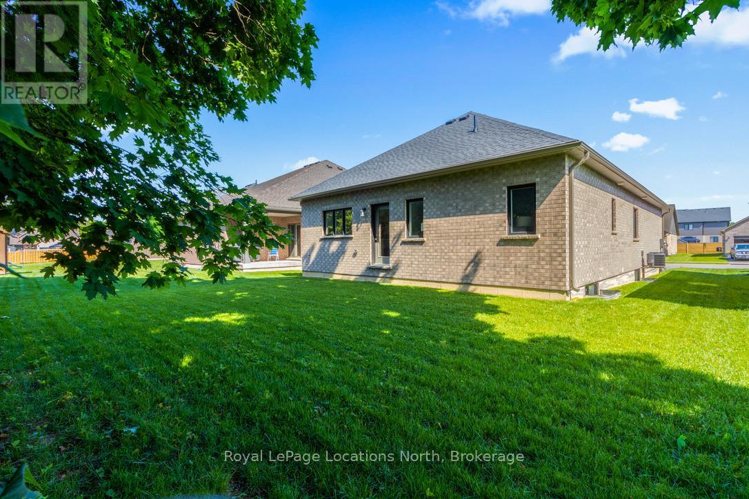 113 Emerson Way, West Grey, Ontario  N0G 1R0 - Photo 39 - X12250195