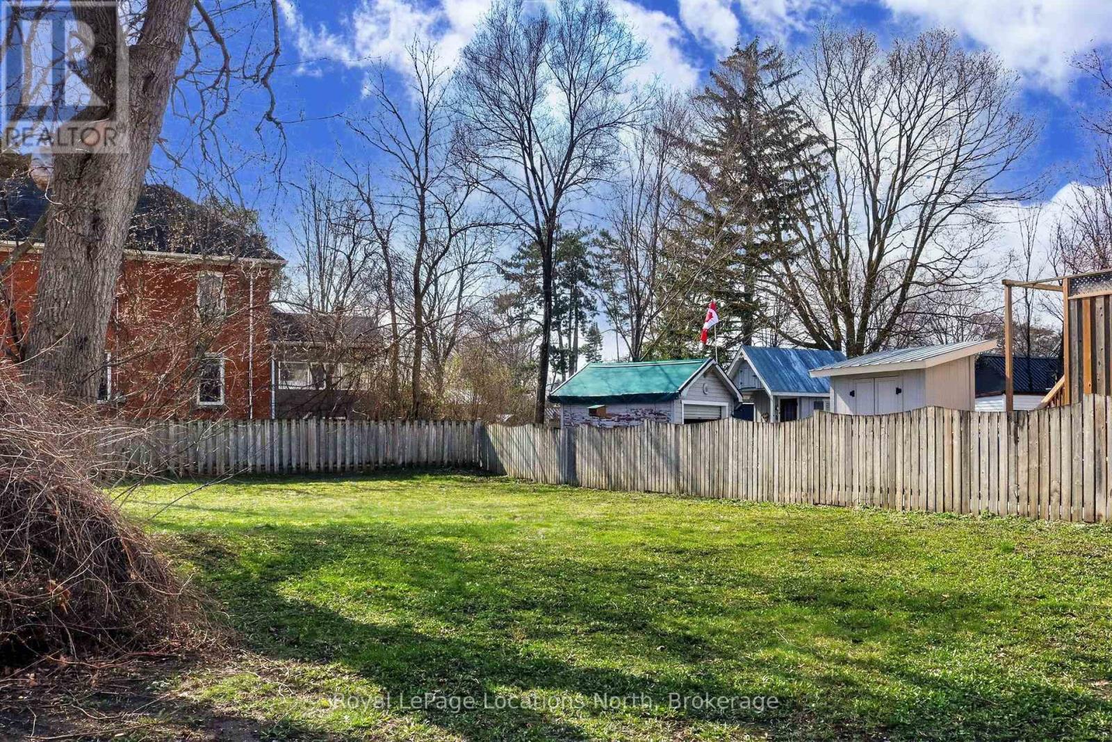 452 Hurontario Street, Collingwood, Ontario  L9Y 2M9 - Photo 4 - S12250294