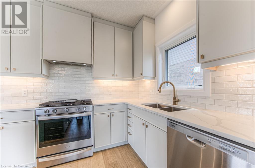 719 Benninger Drive, Kitchener, Ontario  N2E 0J2 - Photo 16 - 40745565
