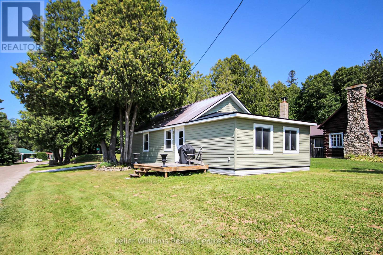 4 WOODSTOCK AVENUE, Northern Bruce Peninsula, Ontario