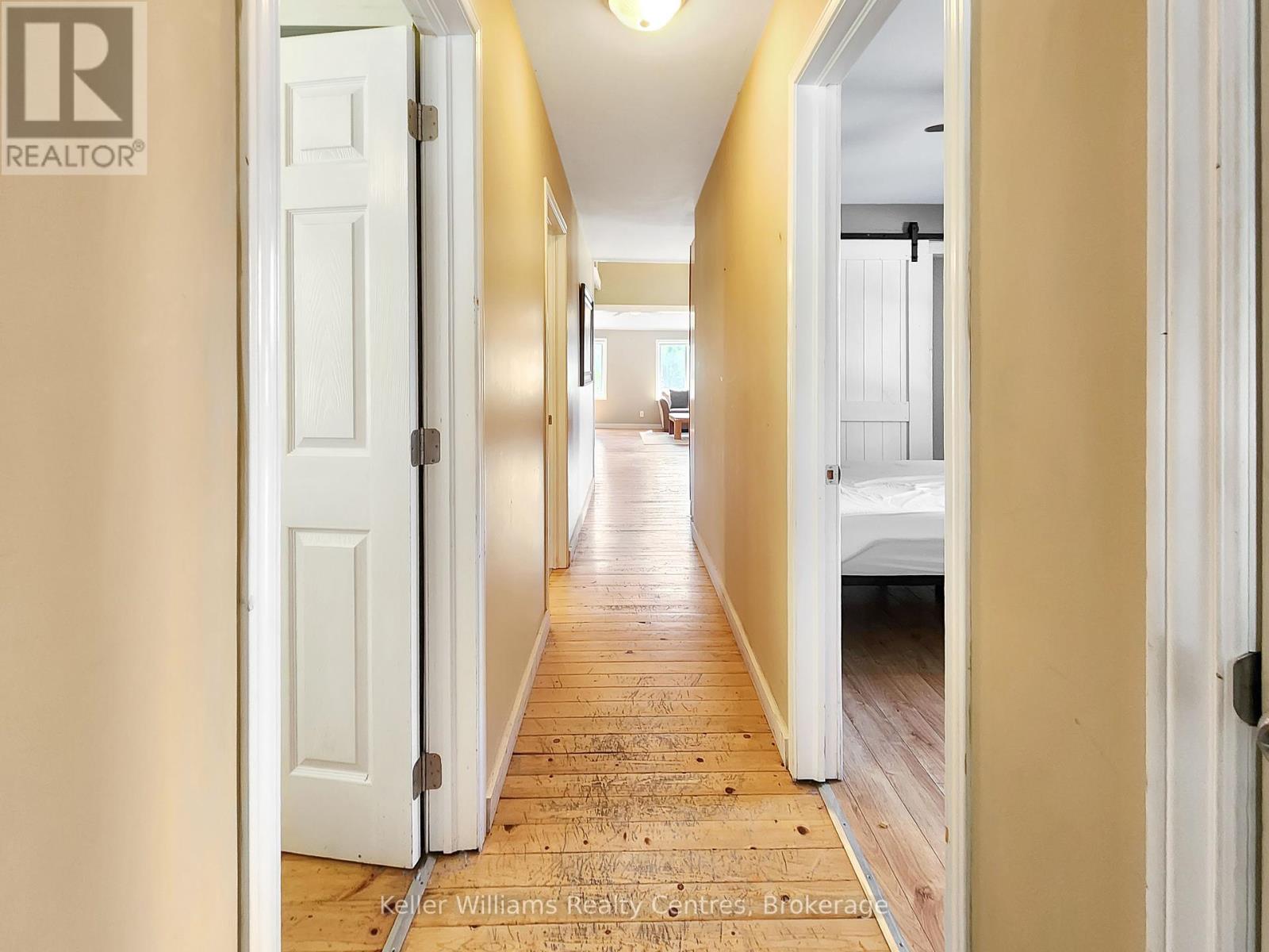 4 Woodstock Avenue, Northern Bruce Peninsula, Ontario  N0H 2M0 - Photo 15 - X12250536