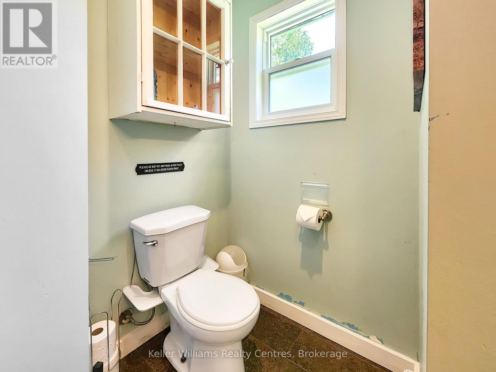 4 Woodstock Avenue, Northern Bruce Peninsula, Ontario  N0H 2M0 - Photo 29 - X12250536
