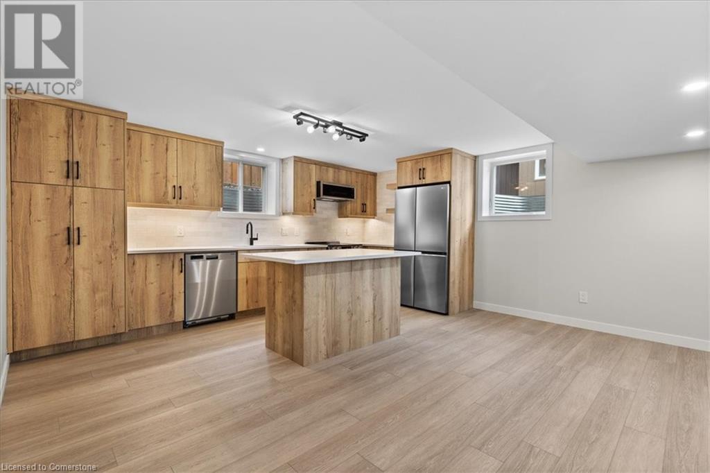 2 Pipers Green Court, Kitchener, Ontario  N2E 3C6 - Photo 17 - 40741679