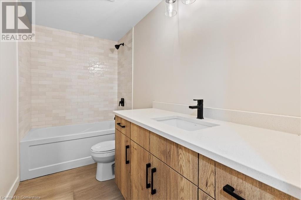 2 Pipers Green Court, Kitchener, Ontario  N2E 3C6 - Photo 20 - 40741679
