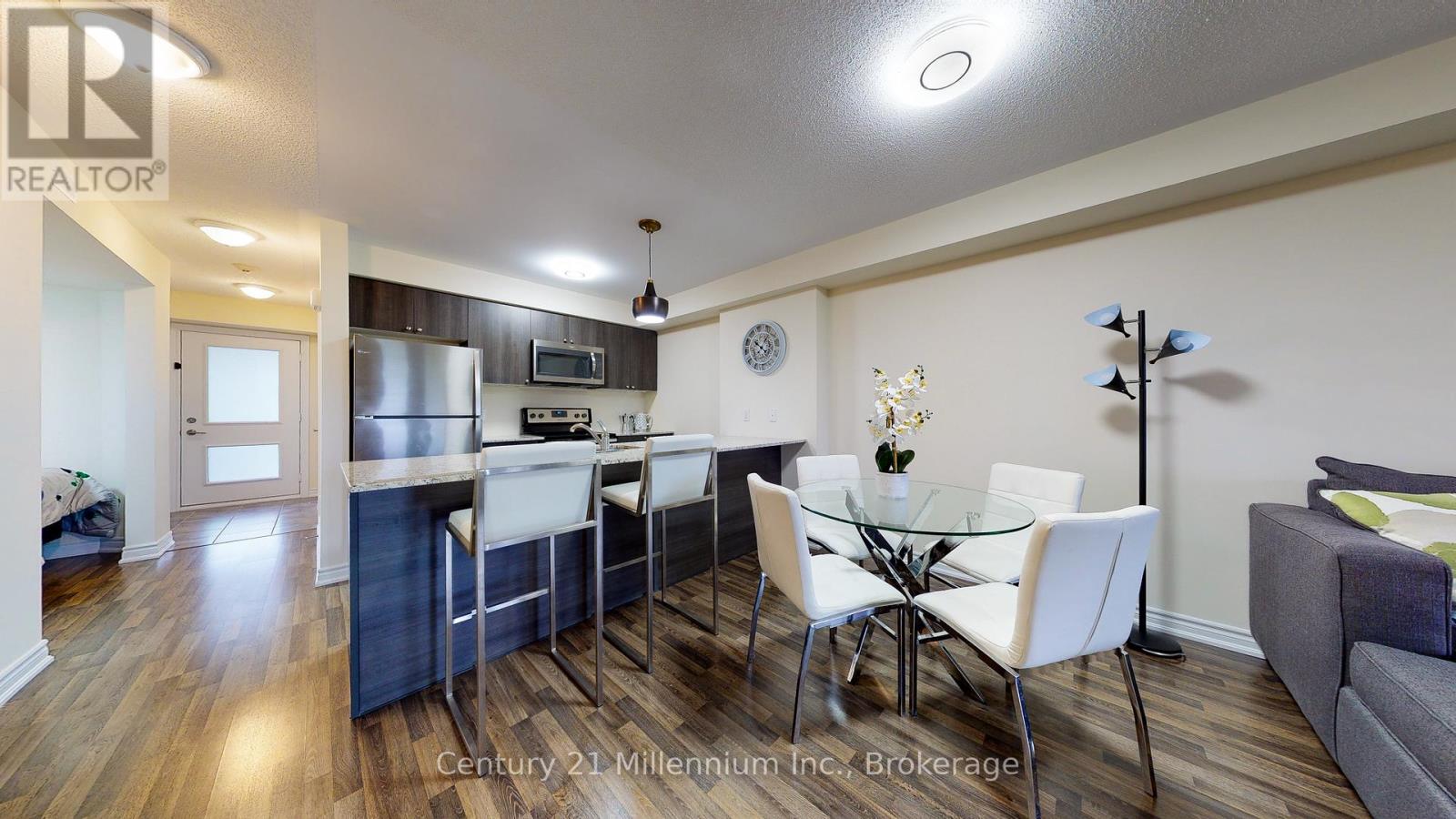 205 - 6 Anchorage Crescent, Collingwood, Ontario  L9Y 0Y6 - Photo 2 - S12250636