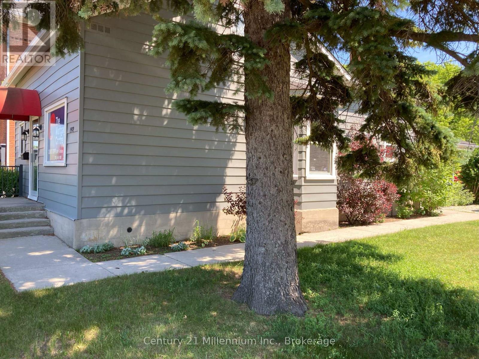 192 First Street, Collingwood, Ontario  L9Y 1A7 - Photo 5 - S12250756