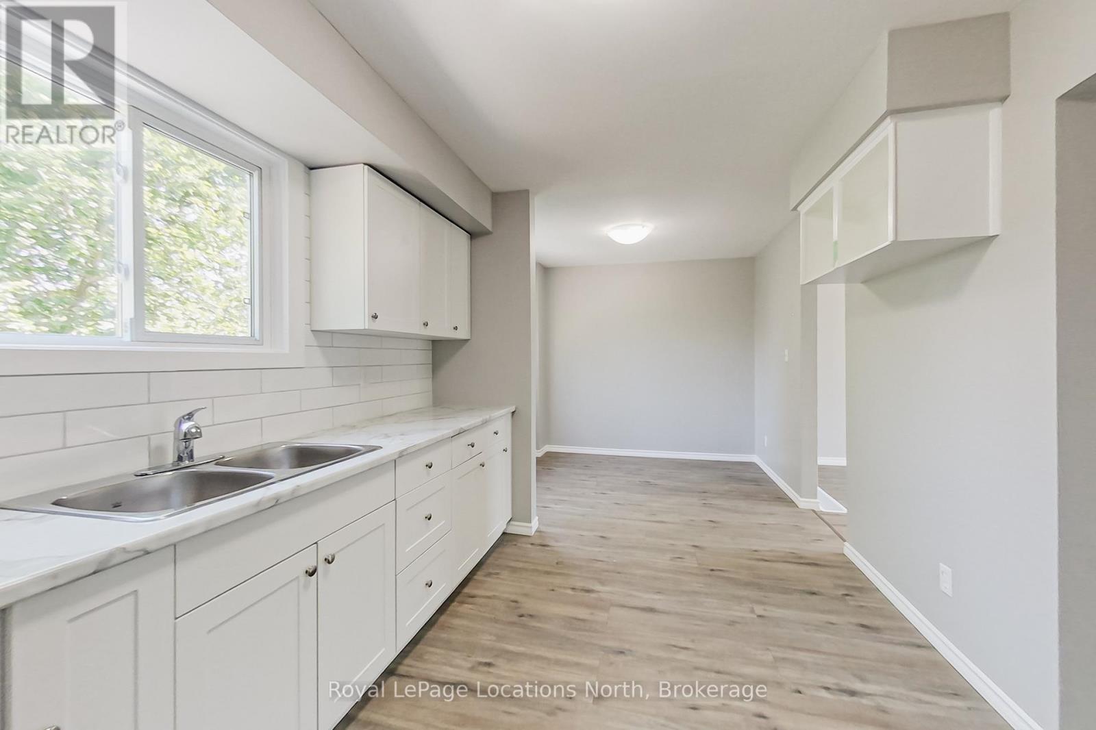 510 Tenth Street, Collingwood, Ontario  L9Y 2H3 - Photo 12 - S12250798