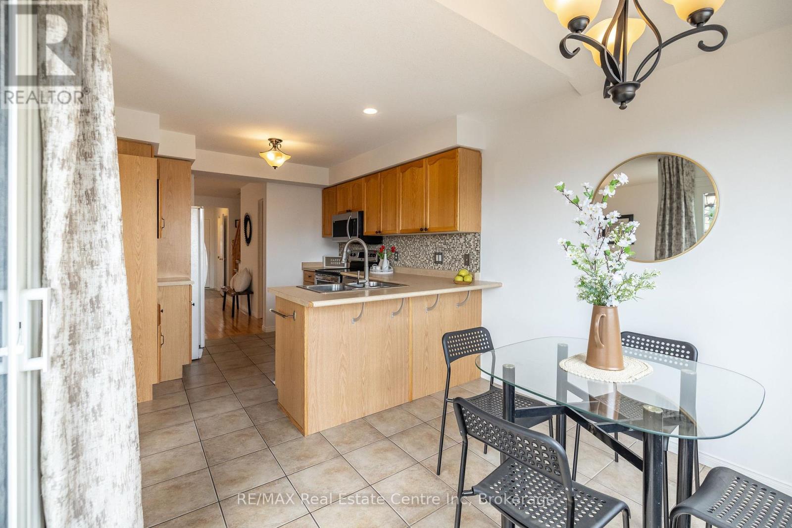 19 Sandcreek Lane, Guelph, Ontario  N1E 7K9 - Photo 26 - X12250908