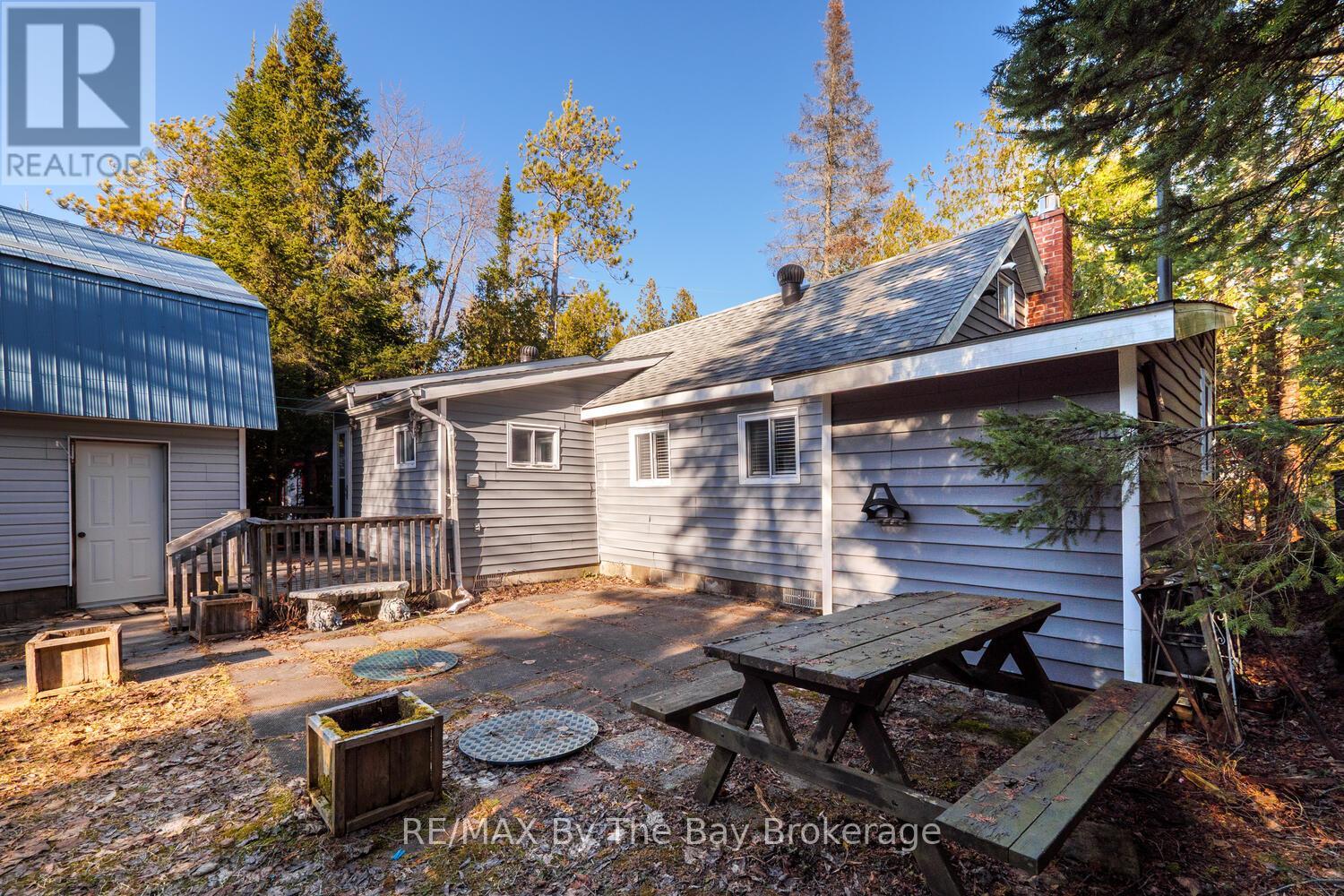 1120 King Edward Avenue, South Bruce Peninsula, Ontario  N0H 2G0 - Photo 30 - X12251015