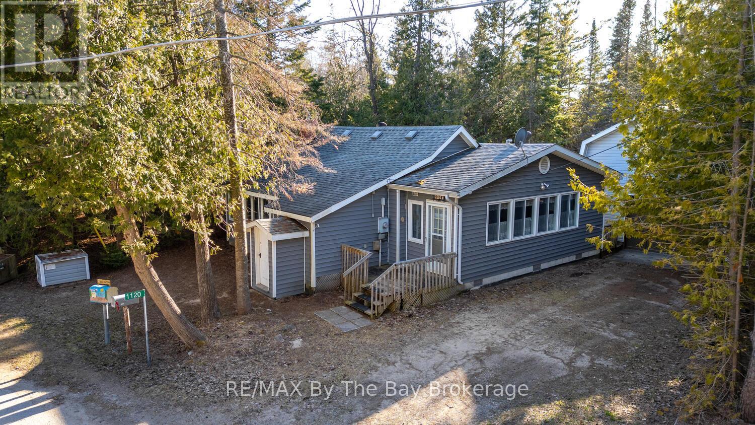 1120 King Edward Avenue, South Bruce Peninsula, Ontario  N0H 2G0 - Photo 33 - X12251015