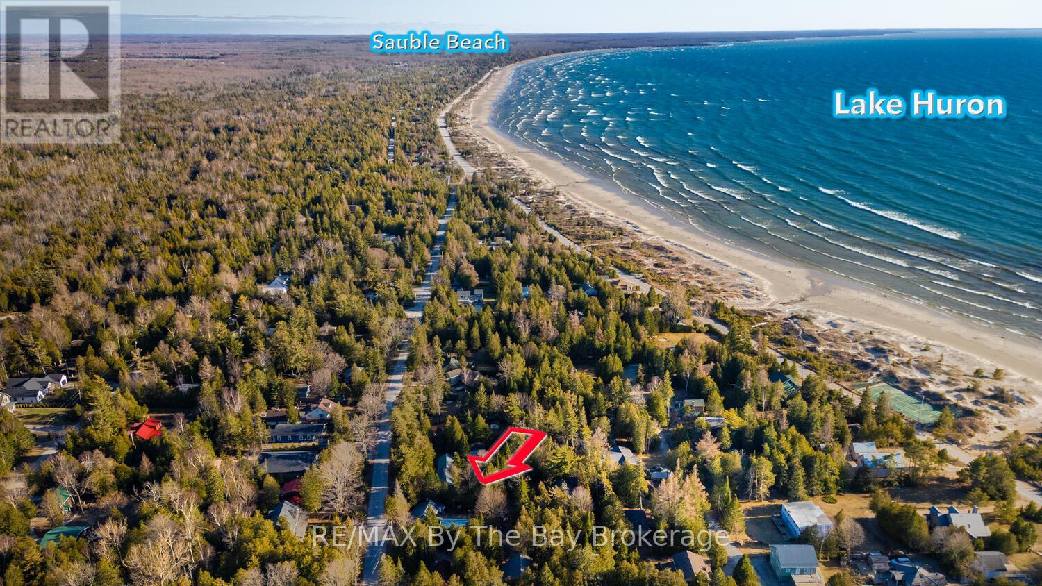 1120 King Edward Avenue, South Bruce Peninsula, Ontario  N0H 2G0 - Photo 39 - X12251015